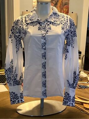 Farylina Button Up Blouse- Small